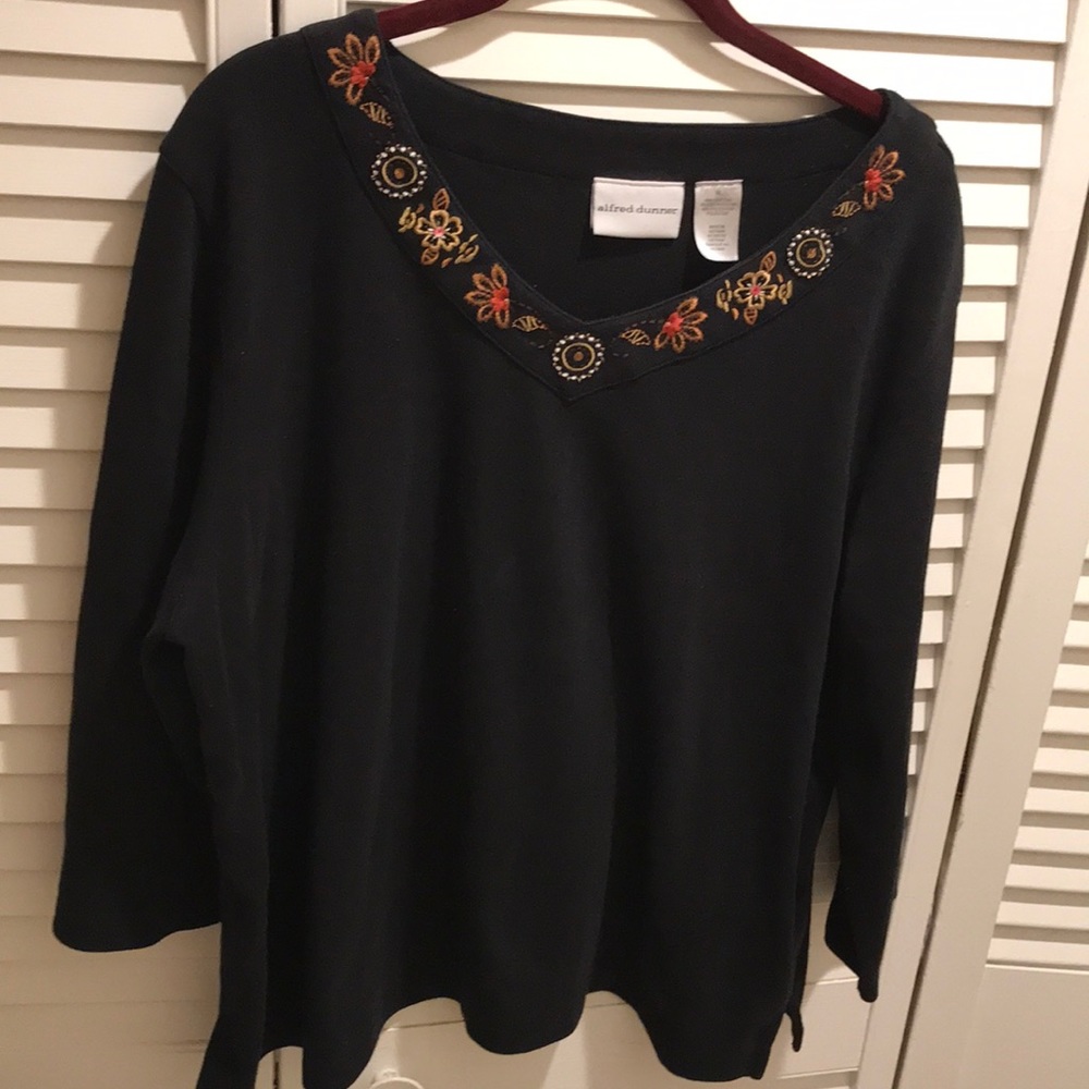 Alfred Dunner embroidered black long-sleeve top